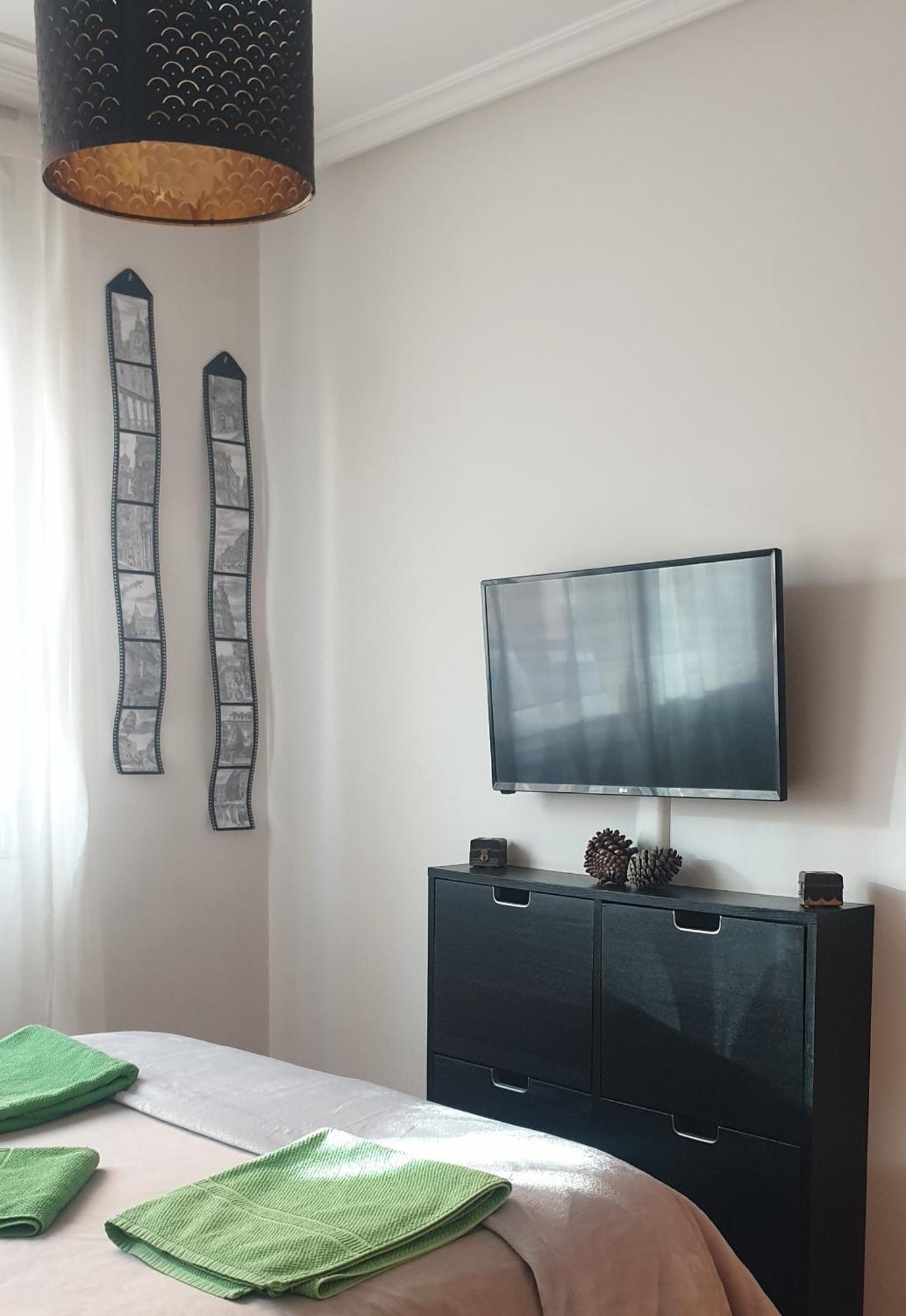 Apartamento "Los Prados" Wifi Y Parking Oviede Extérieur photo